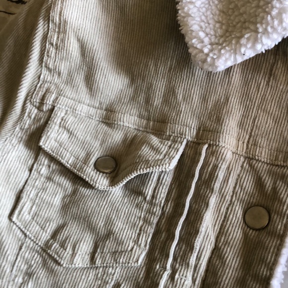 Jean jacket - Picture 7 of 8